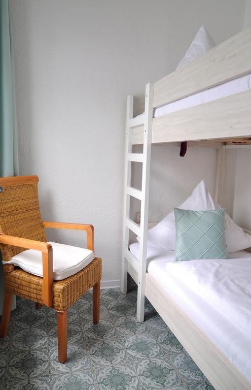 Hotel Haus Moenchgut Thiessow Ngoại thất bức ảnh