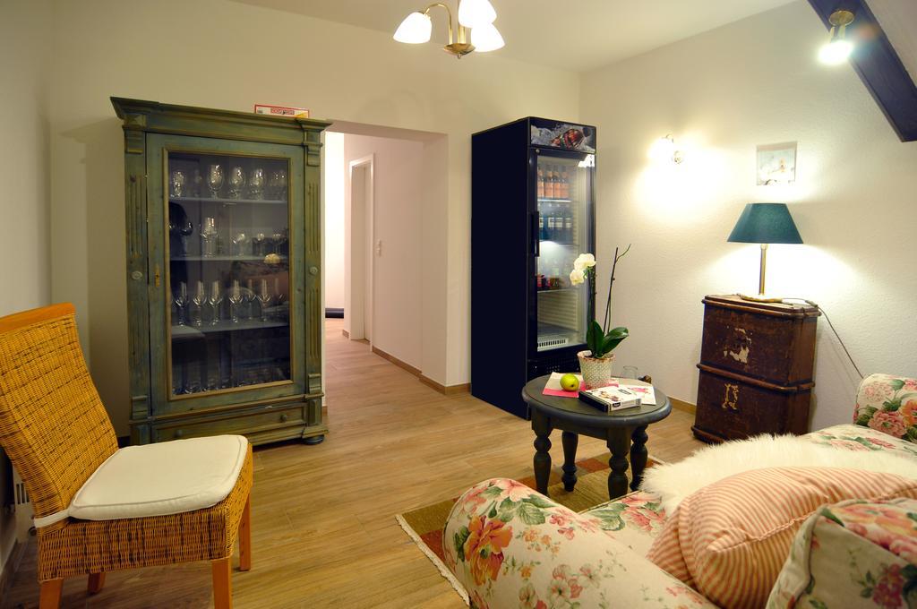Hotel Haus Moenchgut Thiessow Ngoại thất bức ảnh